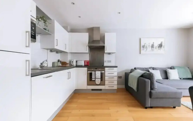Contemporary 1BD Flat - Bristol City Centre!