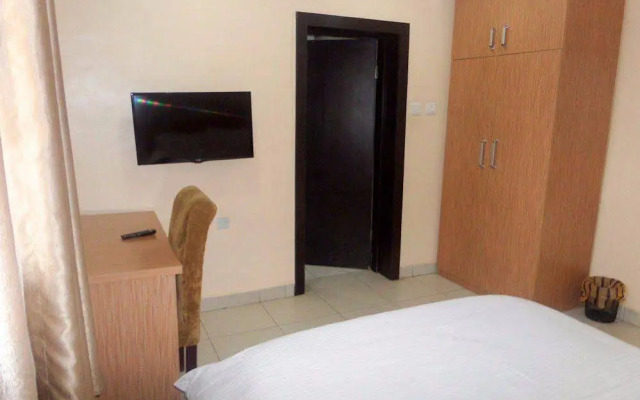 Siman Suites
