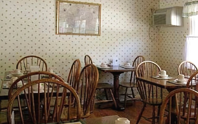 Iron Masters - Inn on Main