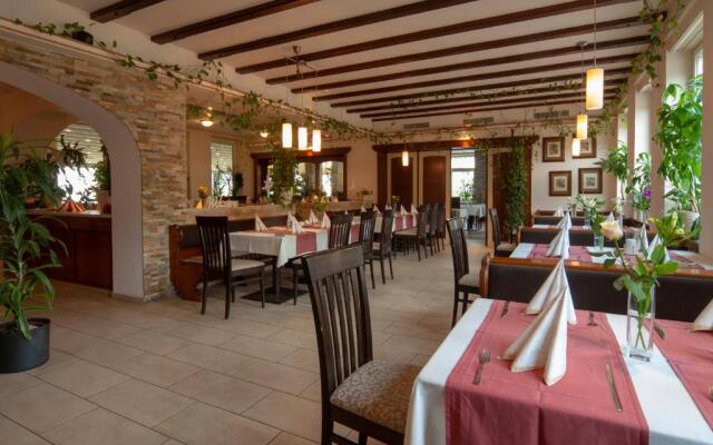 Hotel Gasthaus zum Zecher