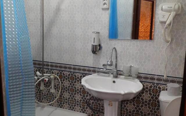 B&B Bahodir