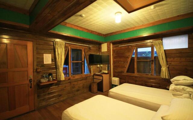 Gemlu Hotel