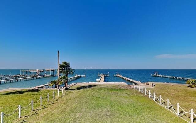 Harbor View Breeze