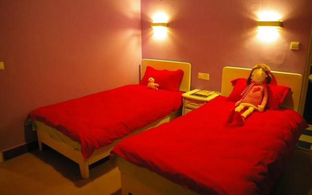 Many People Inn West Street