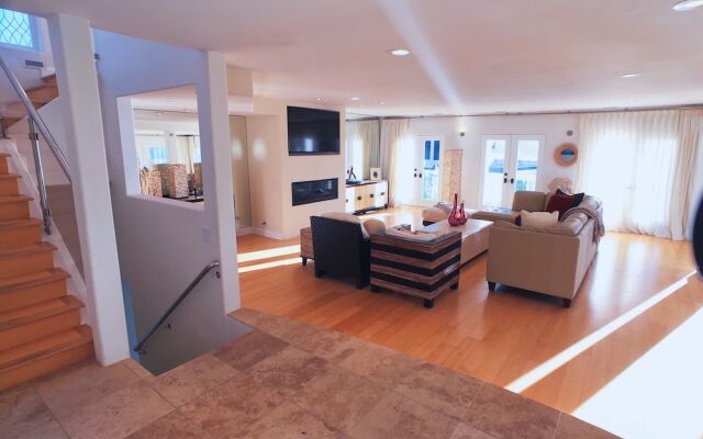 Luxury Beachfront Estate & Private Beach.