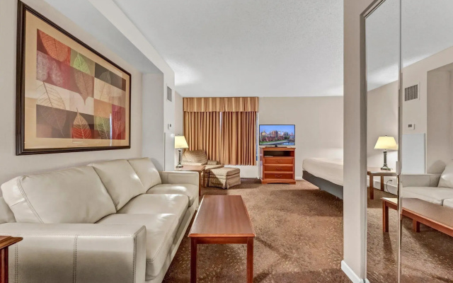 Buffalo Airport Hotel