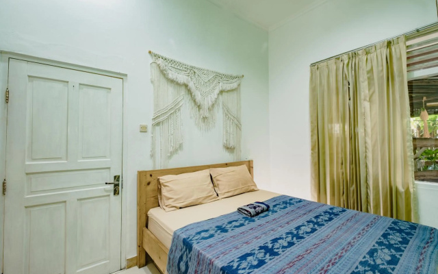 Happy Buddha Hostel – Guest Rooms – Yogyakarta