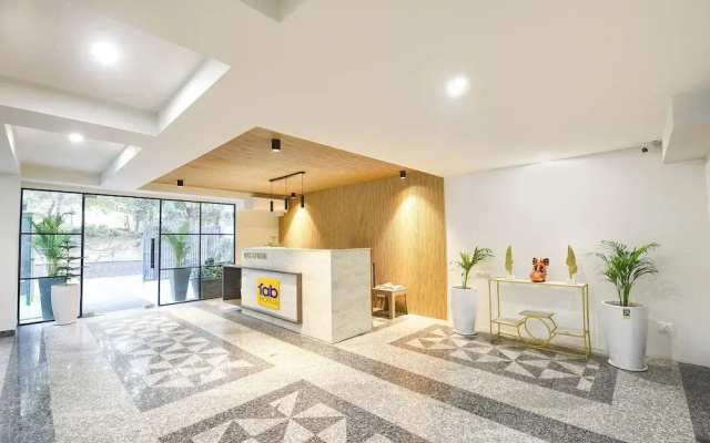 FabHotel Hygge Stay - 1.5km from Belvedere Towers Metro Station Gurgaon