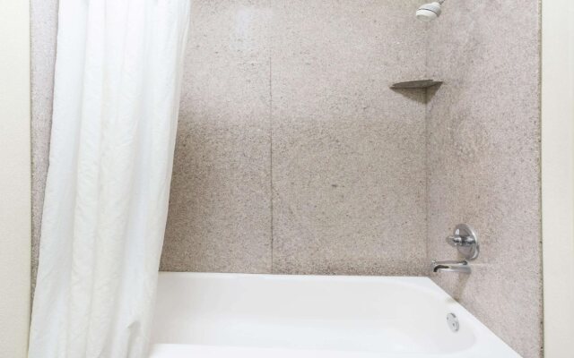 Knights Inn Glen Allen, VA