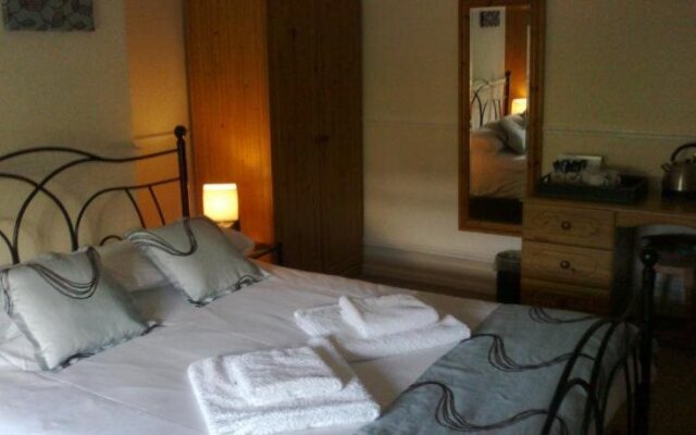 Kings Arms Hotel