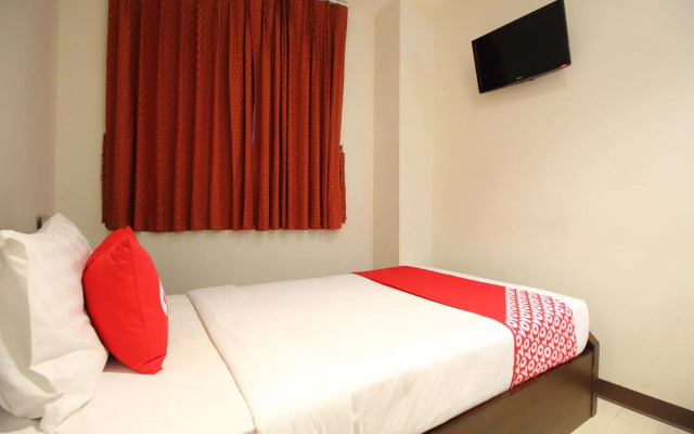 Super OYO 484 Pannee Residence Khaosan (Sha Plus)