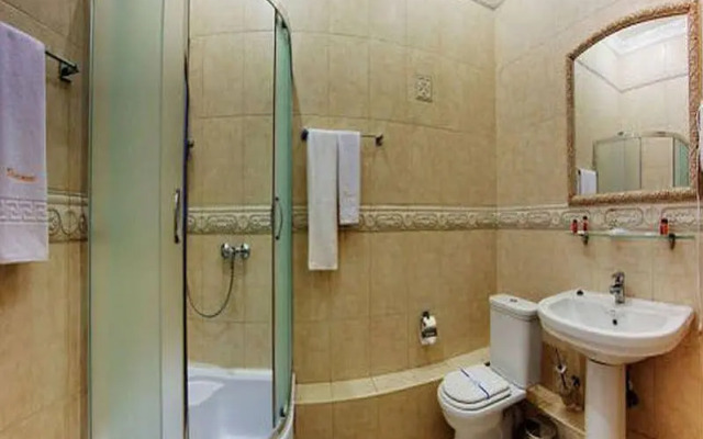 Pirosmani Hotel