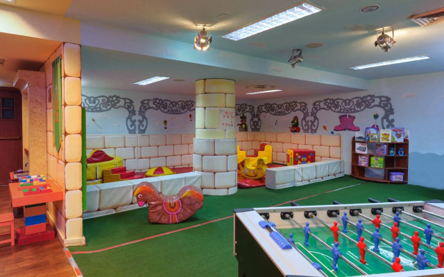 U Magic Palace Hotel