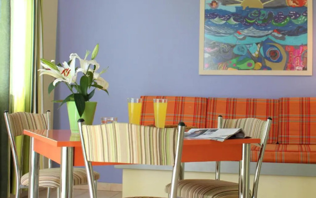 Amaryllis Hotel Apartments