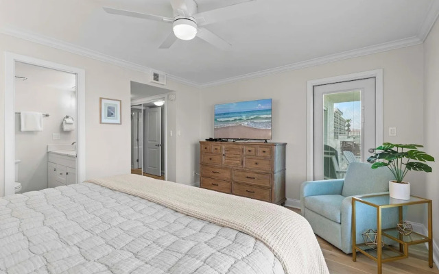 Sea Coast Gardens II 101