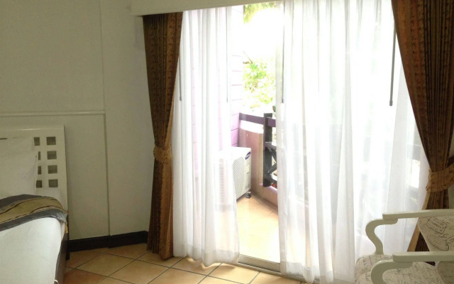 YJ Hotel