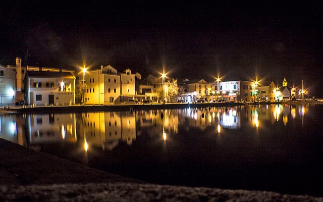 Apartment Snježana Karlobag 28020