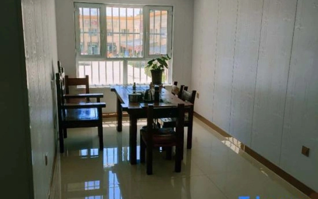 Tekes Qinyun Business Hotel