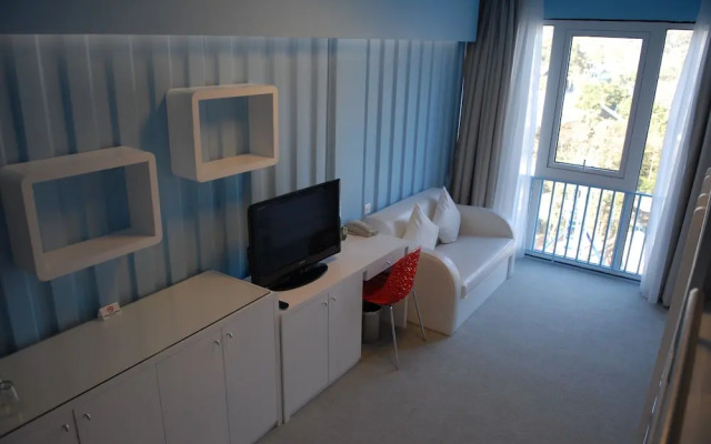 Oct East Cargo Hostel