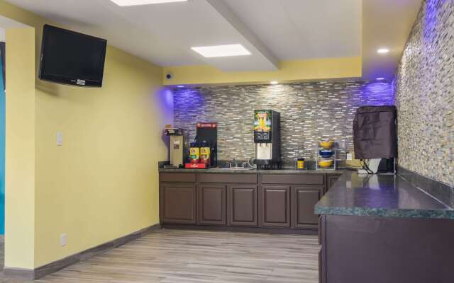 Rodeway Inn & Suites Monroeville - Pittsburgh