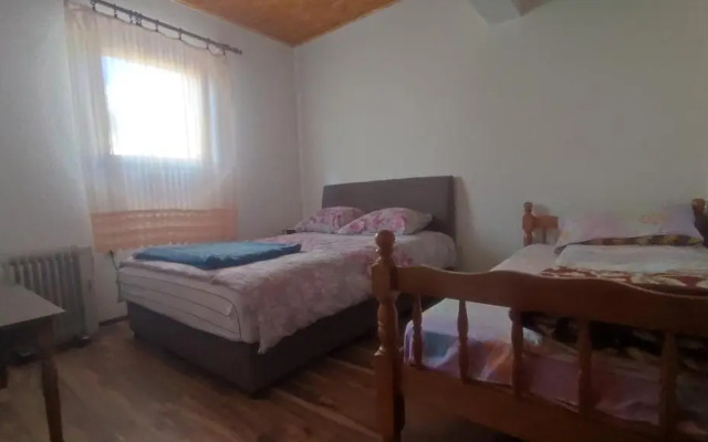 Apartments & Rooms Vitko
