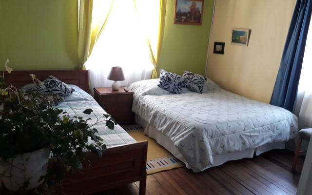 Hostal Casa Oriente Viña