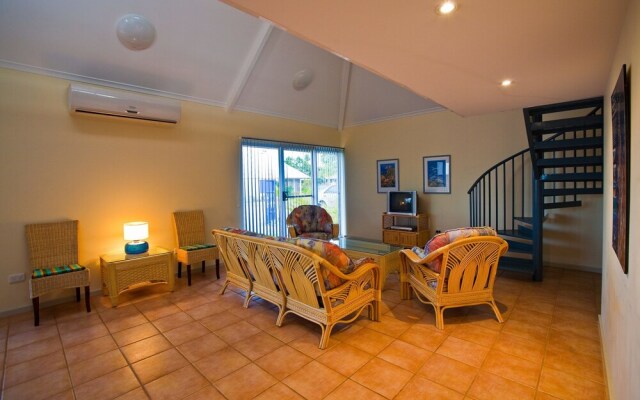 Osprey Holiday Village Unit 102