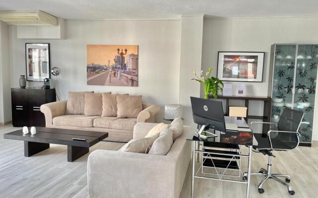 Home2Book El Encanto de la Plaza del Príncipe