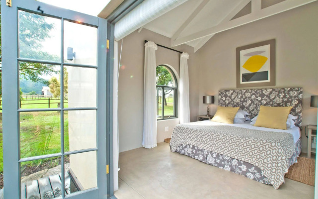 Country House at Kay & Monty