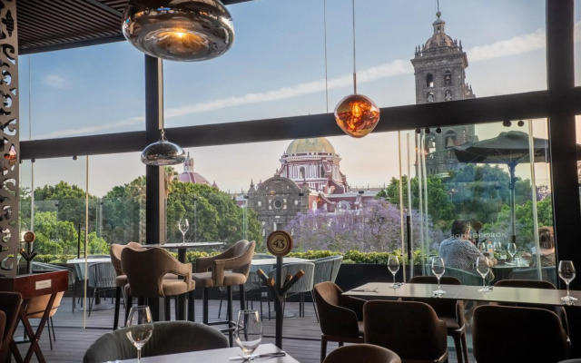 voco Royalty Puebla Downtown by IHG