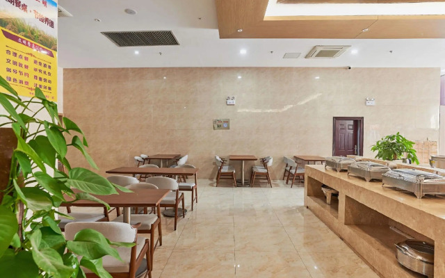 Mingcheng Taijiang Hotel