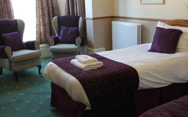 Palm Court Hotel