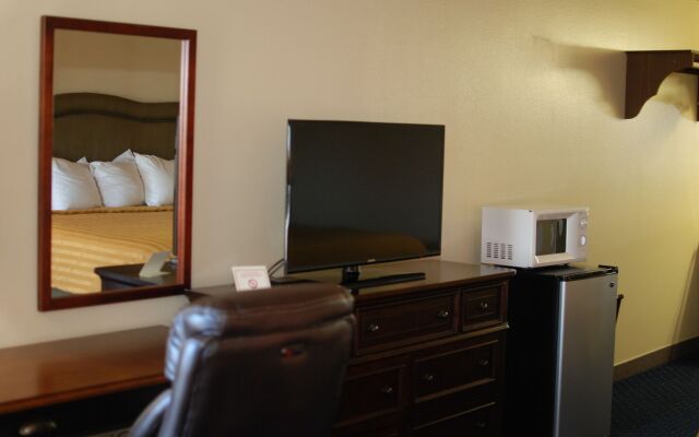 Smokey Point Motor Inn