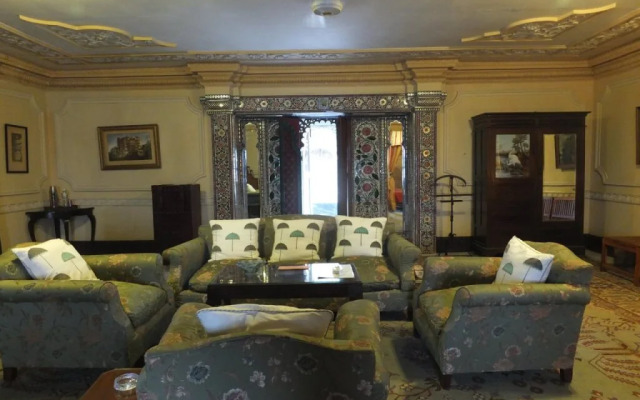 Hotel Udai Bilas Palace-Dungarpur