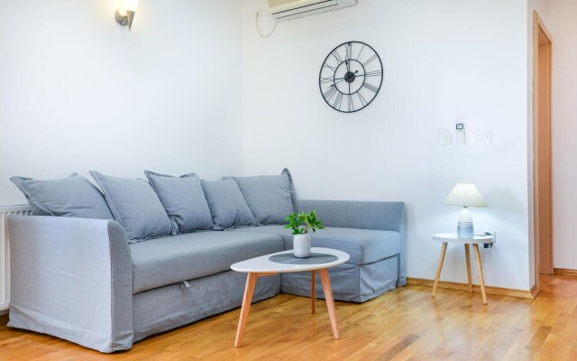 Beautiful Home in Debeljak With Wifi and 3 Bedrooms