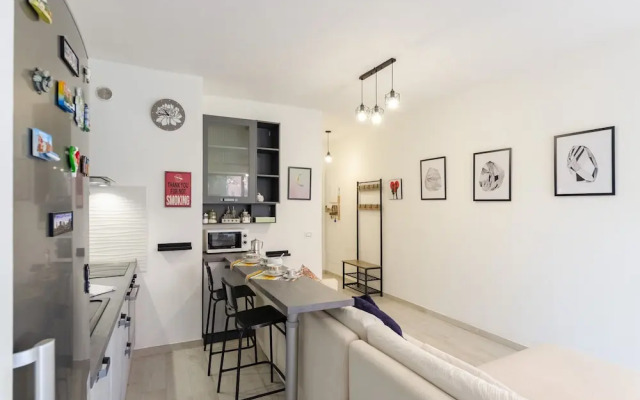 JOIVY Flat W/Terrace & Parking