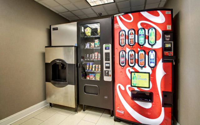 Holiday Inn Express Hurricane by IHG