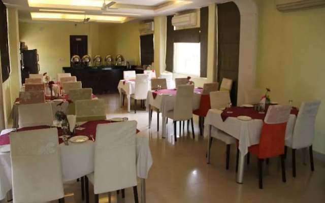 Clarks Inn Nehru Place