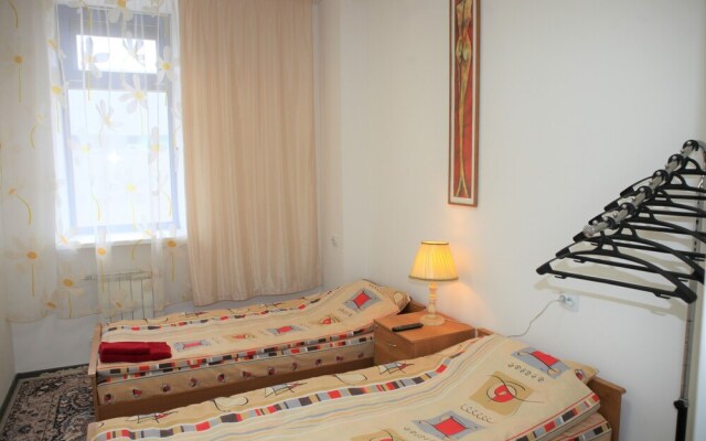 Hotel Yug - hostel