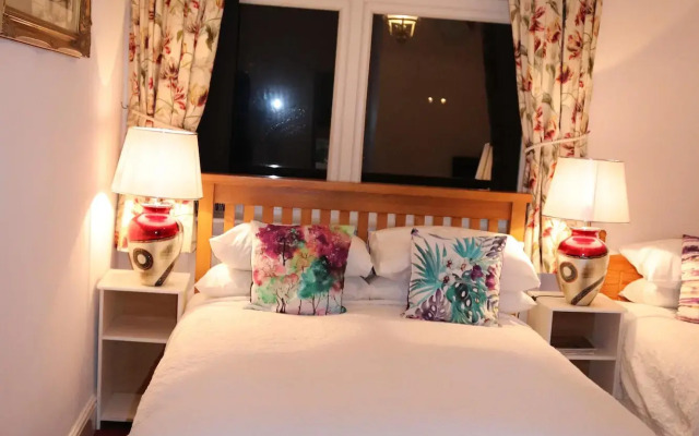 Greylands Guest House