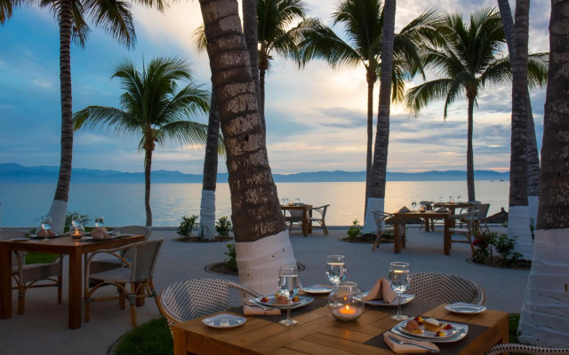Vista Vallarta All Suites on the Beach