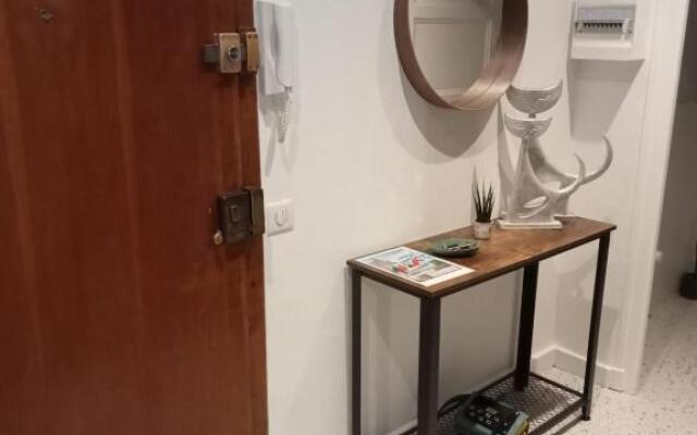 Joli F2 neuf tout équipé proche centre Annecy et Gare