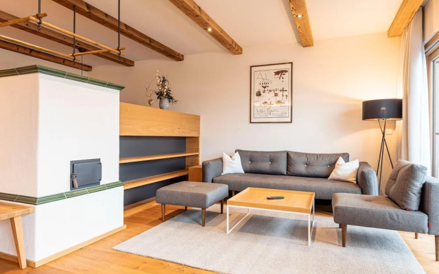 Large Chalet With Carmine and Wellness Area