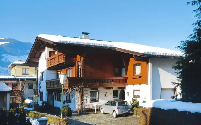 Country House in Zillertal Near Spieljochbahn