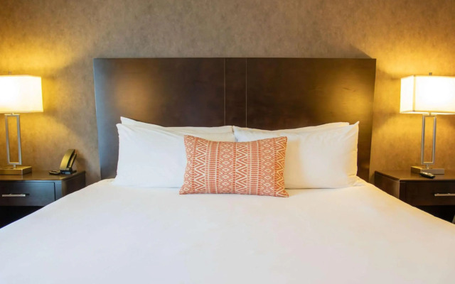 Country Inn & Suites by Radisson, Garden City, KS