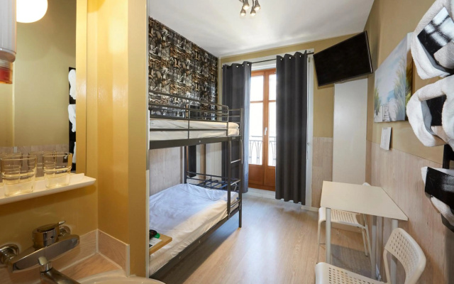 Hotel Central – Guest Rooms – Geneva