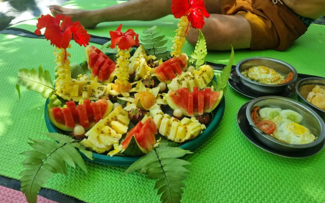Lucky Bamboo-Bukit Lawang-Bungalows-Restaurant,Direct On The Jungle Border and Jungle Trekking Tours – Meal – Bukit Lawang