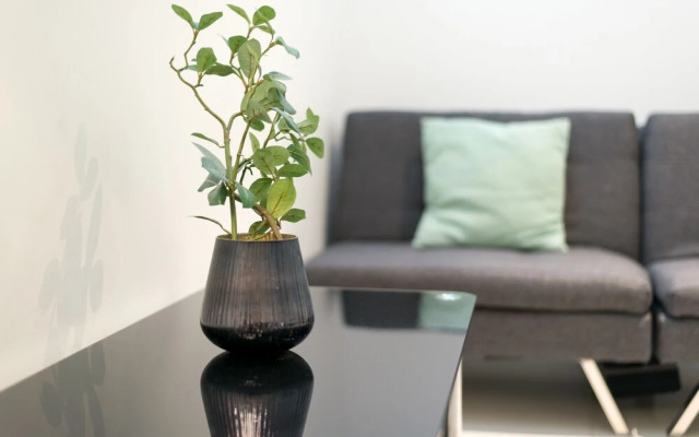 Modern 1BR Home in Kings Cross! 3 Guests