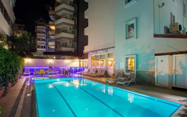 Alanya Beach Hotel