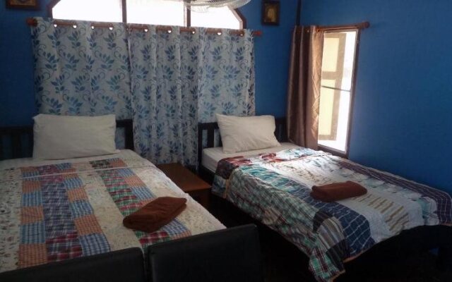 Noom Guesthouse